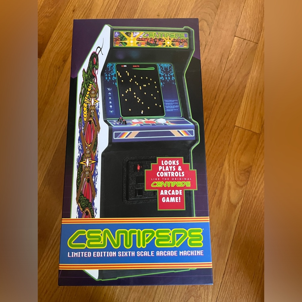 Wave Toys Replicade Atari Centipede 1/6 Scale Arcade Game 
Missing USB
